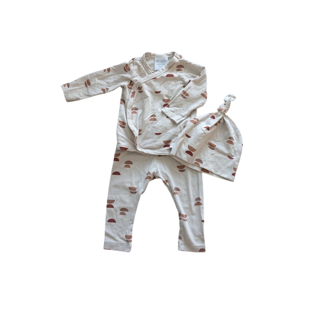 Neutral Crescent Print Baby Matching Set with Hat